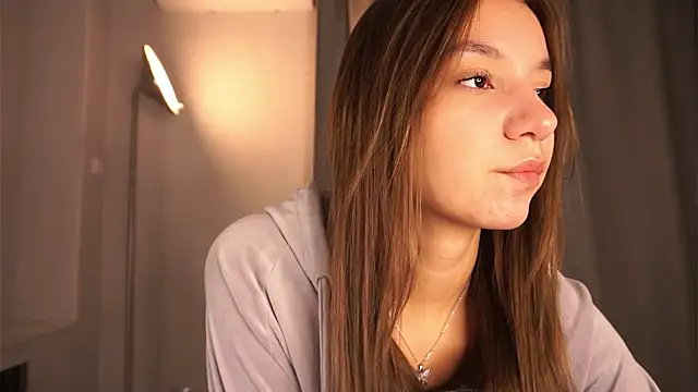 BrynnHolverson online show from 24, 10, 2025