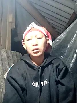 Snapshot of nui-show chatting on 17, 11, 2025 nui-show online show from 17, 11, 2025