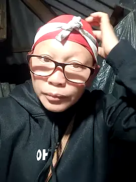 Snapshot of nui-show chatting on 14, 11, 2025 nui-show online show from 14, 11, 2025