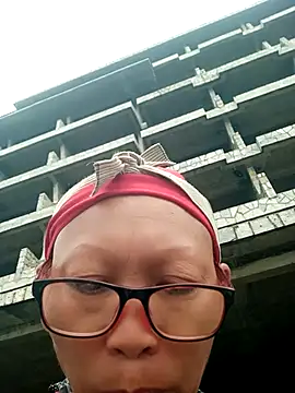 Snapshot of nui-show chatting on 9, 11, 2025 nui-show online show from 9, 11, 2025