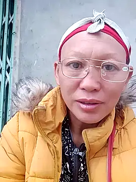 Snapshot of nui-show chatting on 2, 11, 2025 nui-show online show from 2, 11, 2025