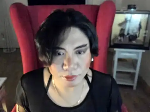 GoldenTs69 online show from 10, 11, 2025