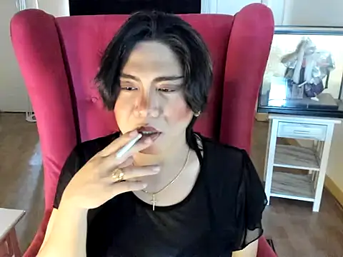 GoldenTs69 online show from 18, 11, 2025