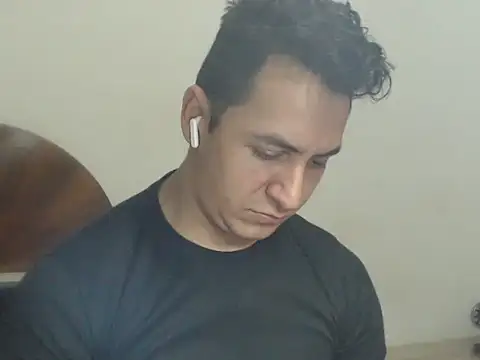 Snapshot of DarkTheKing chatting on 27, 10, 2025 DarkTheKing online show from 27, 10, 2025