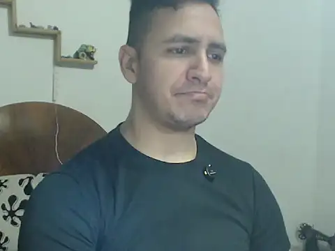 Snapshot of DarkTheKing chatting on 7, 11, 2025 DarkTheKing online show from 7, 11, 2025