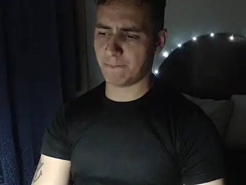 Snapshot of DarkTheKing chatting on 28, 11, 2025 DarkTheKing online show from 28, 11, 2025