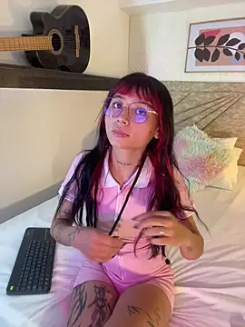 Emma duff online show from 26, 3, 2026