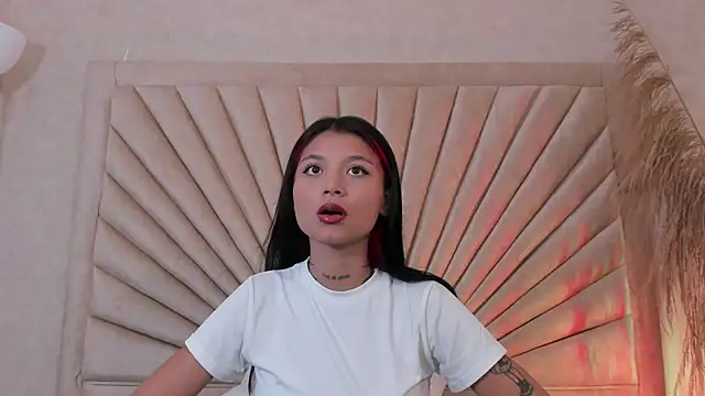 Snapshot of Emma_duff chatting on 17, 10, 2025 Emma duff online show from 17, 10, 2025