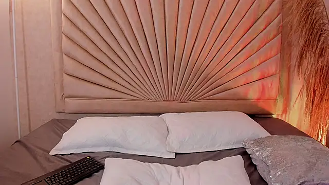 Snapshot of Emma_duff chatting on 22, 11, 2025 Emma duff online show from 22, 11, 2025