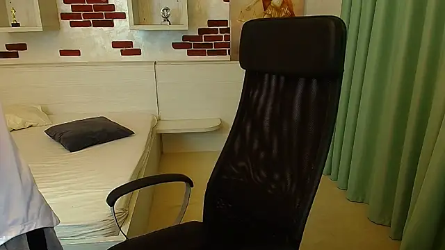 BradyFlint online show from 27, 10, 2025