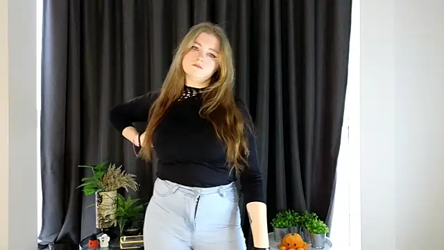 NightSaffron online show from 1, 12, 2025