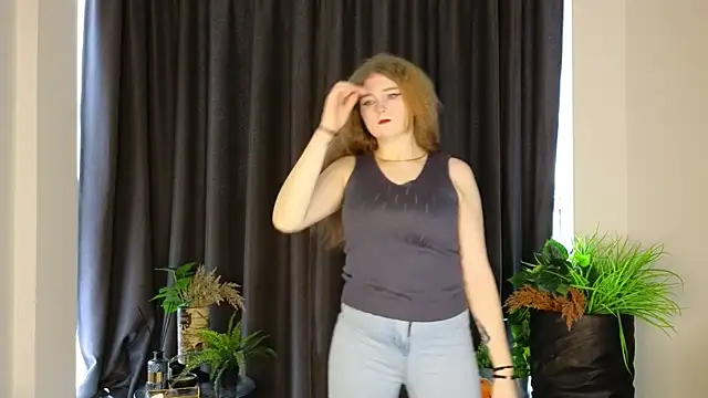 NightSaffron online show from 4, 12, 2025