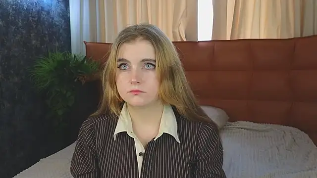 NightSaffron online show from 26, 11, 2025