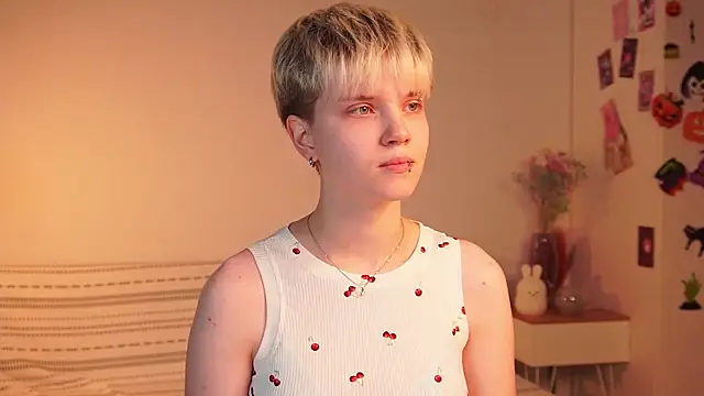 Snapshot of puffimini chatting on 20, 11, 2025 puffimini online show from 20, 11, 2025