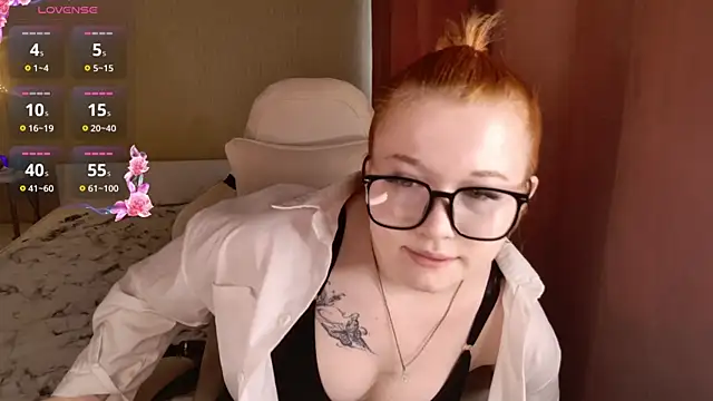 NayaValen online show from 10, 7, 2026