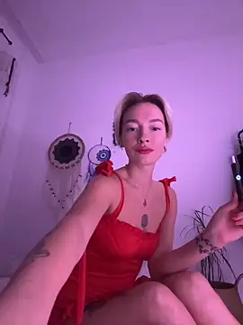 Snapshot of versediamond chatting on 23, 10, 2025 versediamond online show from 23, 10, 2025