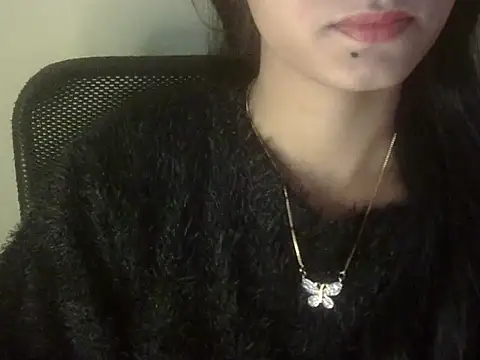 Snapshot of Shezi_N chatting on 18, 7, 2026 Shezi N online show from 18, 7, 2026