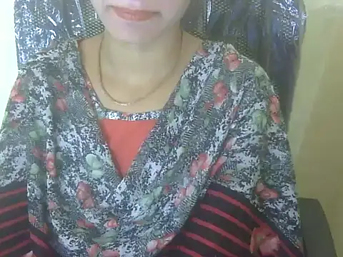 Snapshot of Shezi_N chatting on 16, 11, 2025 Shezi N online show from 16, 11, 2025