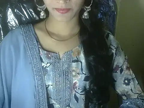 Snapshot of Shezi_N chatting on 20, 11, 2025 Shezi N online show from 20, 11, 2025