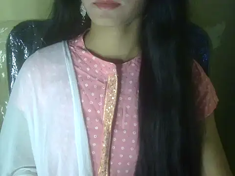 Snapshot of Shezi_N chatting on 24, 11, 2025 Shezi N online show from 24, 11, 2025