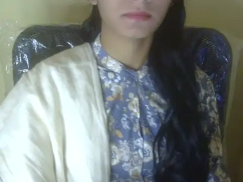 Snapshot of Shezi_N chatting on 30, 11, 2025 Shezi N online show from 30, 11, 2025