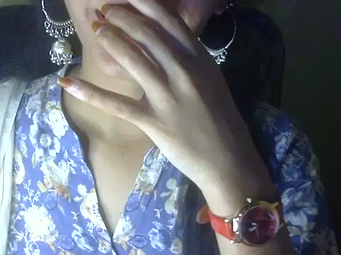 Snapshot of Shezi_N chatting on 22, 10, 2025 Shezi N online show from 22, 10, 2025