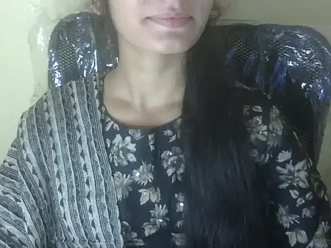 Snapshot of Shezi_N chatting on 25, 10, 2025 Shezi N online show from 25, 10, 2025