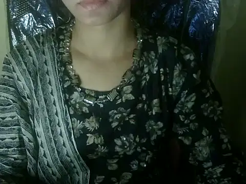 Snapshot of Shezi_N chatting on 12, 11, 2025 Shezi N online show from 12, 11, 2025