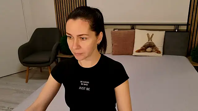 DitaNoir online show from 6, 1, 2026