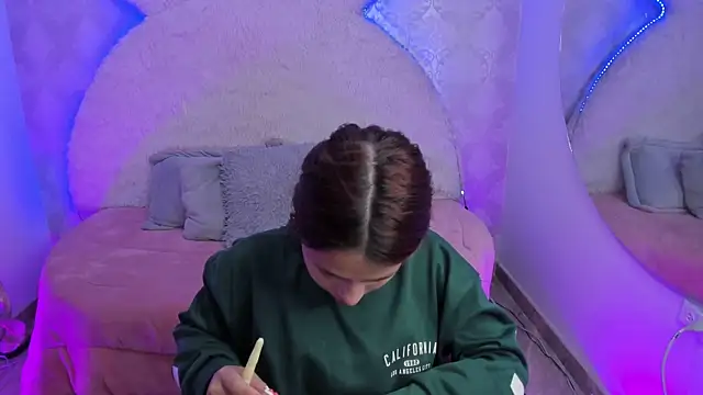 valentina clk online show from 7, 2, 2026