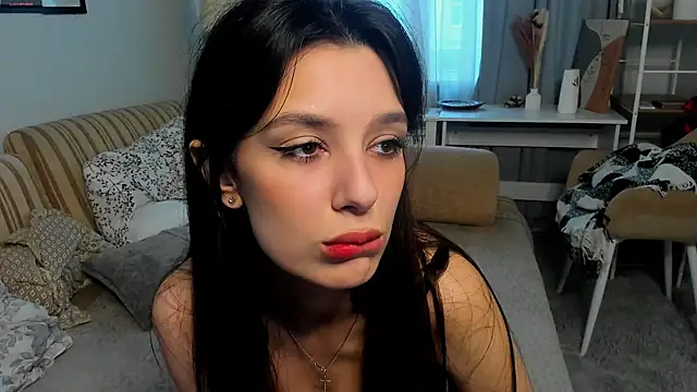 DemetraSadahiro online show from 15, 11, 2025