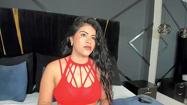 mia canoo online show from 3, 11, 2025