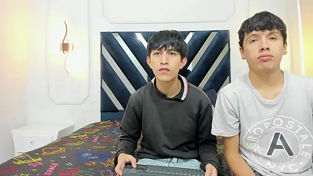 hoot booys  online show from 20, 11, 2025