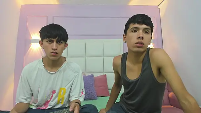 hoot booys  online show from 23, 10, 2025