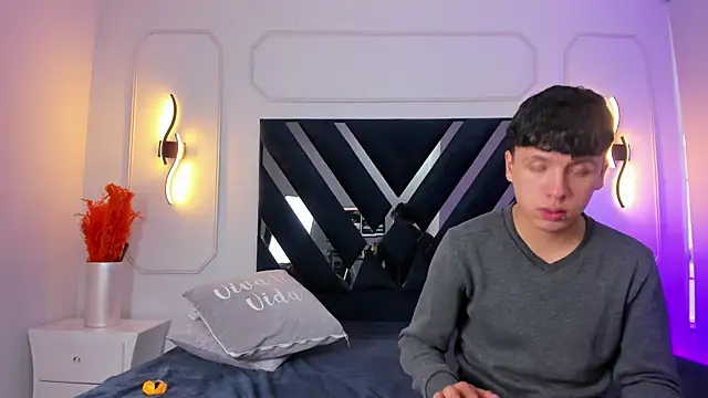 hoot booys  online show from 26, 2, 2026