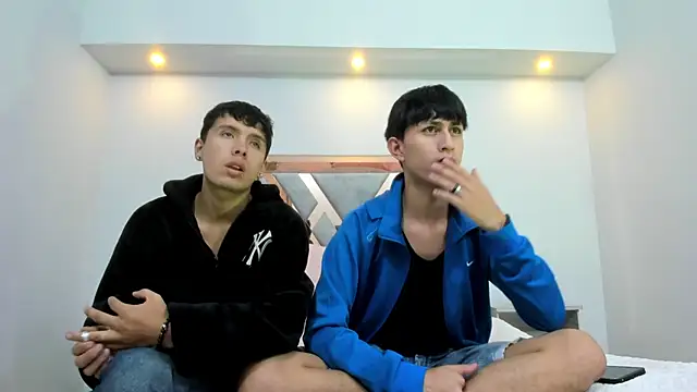 hoot booys  online show from 20, 10, 2025