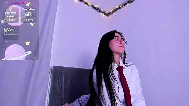 Snapshot of Madison_Grey_ chatting on 14, 6, 2026 Madison Grey online show from 14, 6, 2026