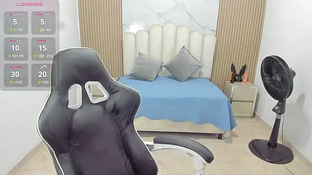 Aziz daud online show from 11, 4, 2026