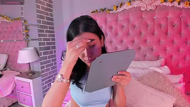 TanyaBello online show from 15, 4, 2026