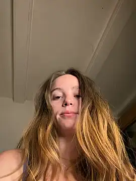 Rhyumii online show from 24, 7, 2026
