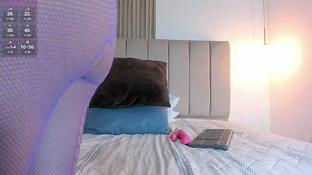 EvaaSinclair online show from 16, 4, 2026