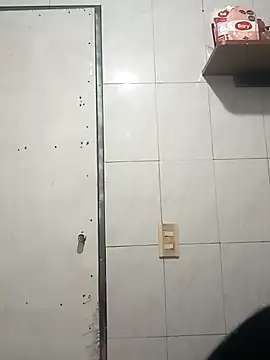 petite coral online show from 18, 12, 2025