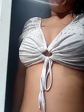 Snapshot of petite_coral chatting on 12, 2, 2026 petite coral online show from 12, 2, 2026