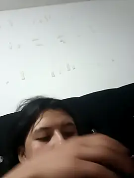 petite coral online show from 14, 1, 2026