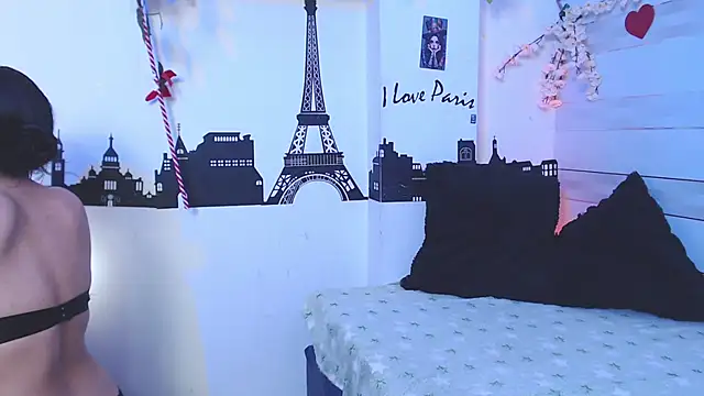 petite coral online show from 21, 6, 2026