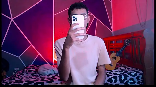 gsusss feet online show from 3, 2, 2026