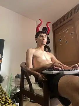 gsusss feet online show from 2, 11, 2025