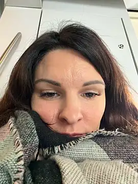 Snapshot of kinkysarahx chatting on 7, 2, 2026 kinkysarahx online show from 7, 2, 2026