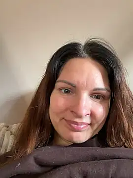 kinkysarahx online show from 5, 4, 2026