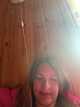 kinkysarahx online show from 19, 7, 2026